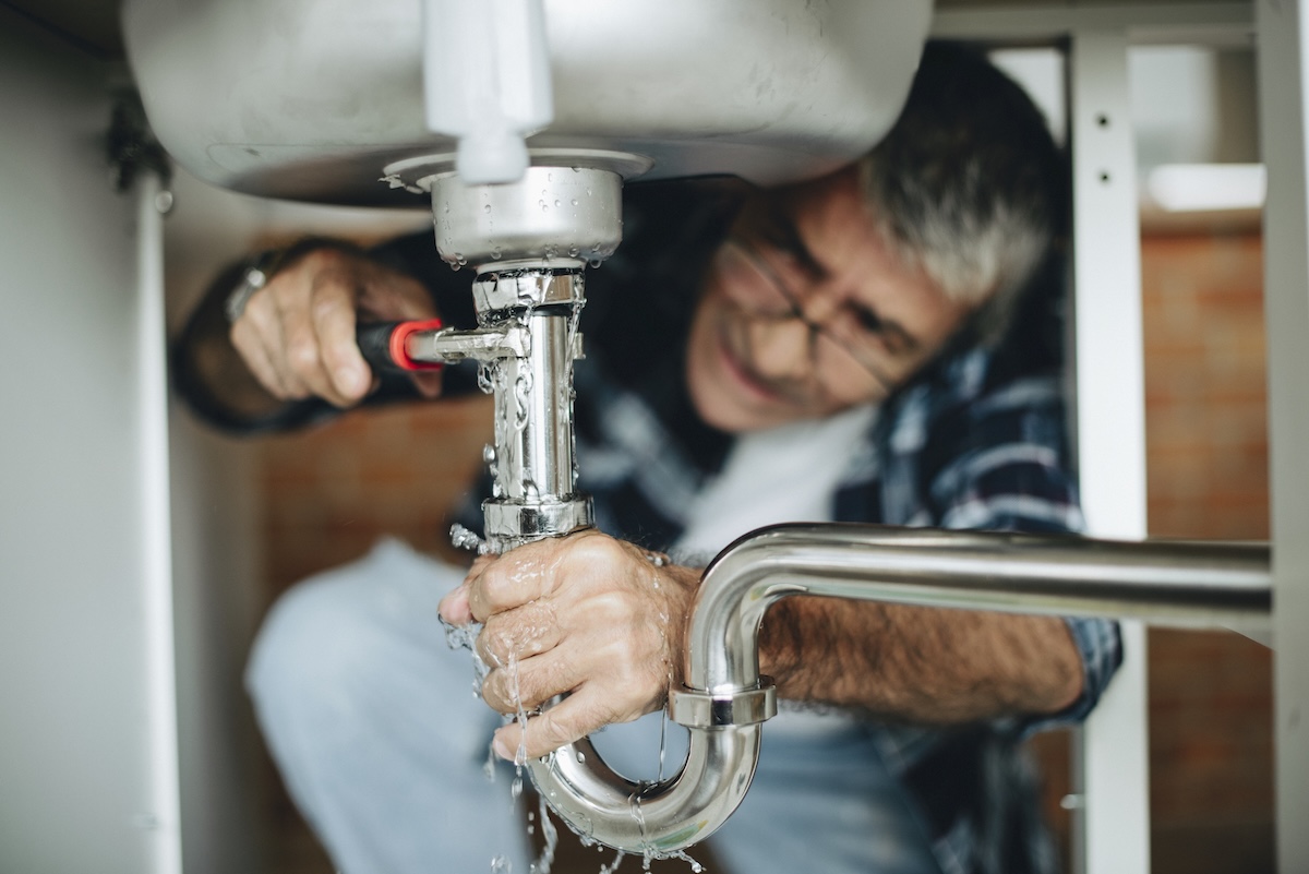 HVAC Technician Salaries Guide: Latest State-by-State Data