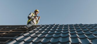long-shot-man-working-roof