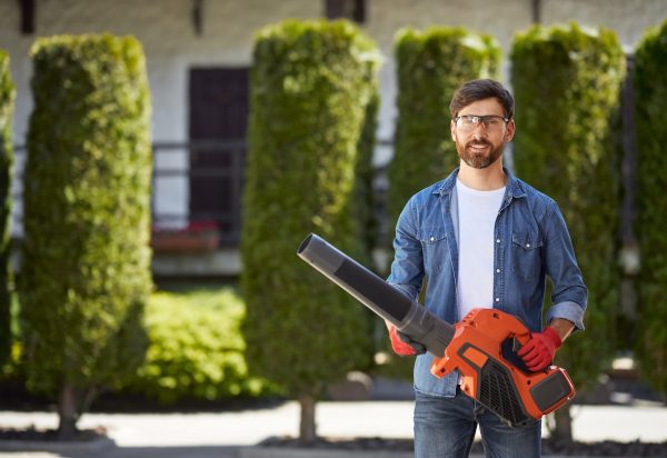 A landscaper uses WEX FSM to grow business